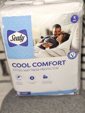 NIP Sealy Cool Comfort King Fitted Mattress Protector - White